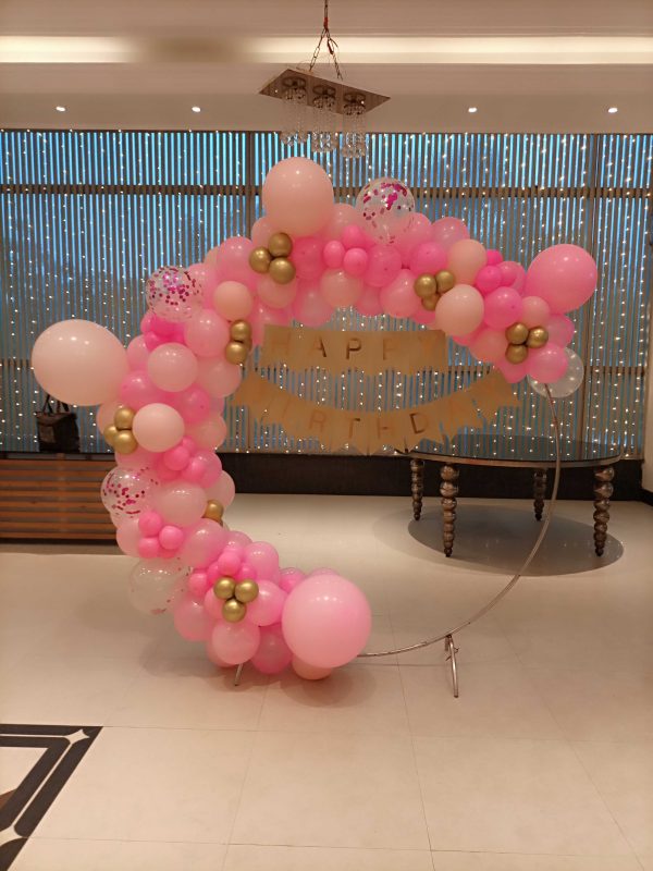 Balloon Pink Garland in a Ring